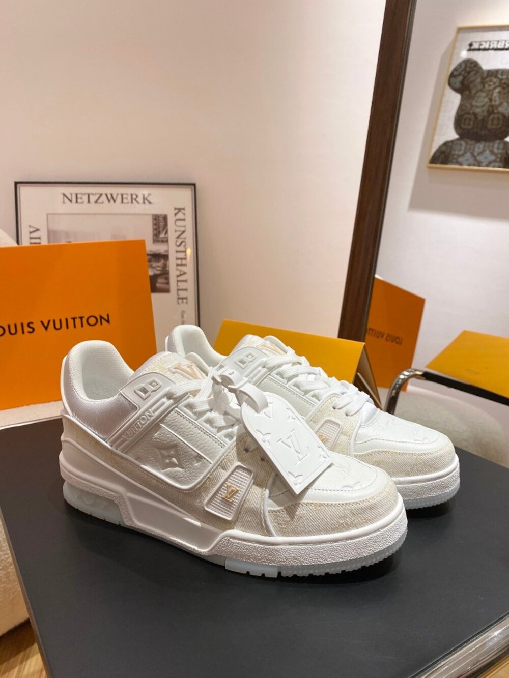 Classic Louis Vuitton Shoes: A Stylish and Versatile Choice for Elegance